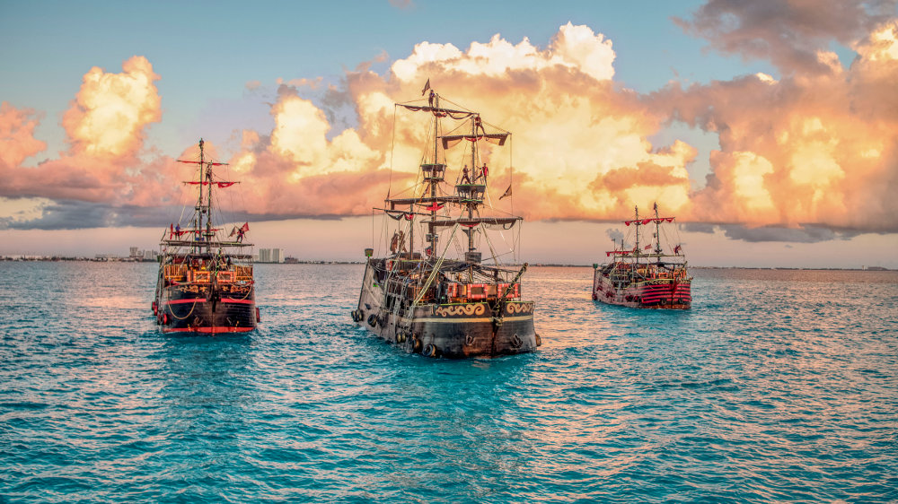 El barco pirata Captain hook en Cancún