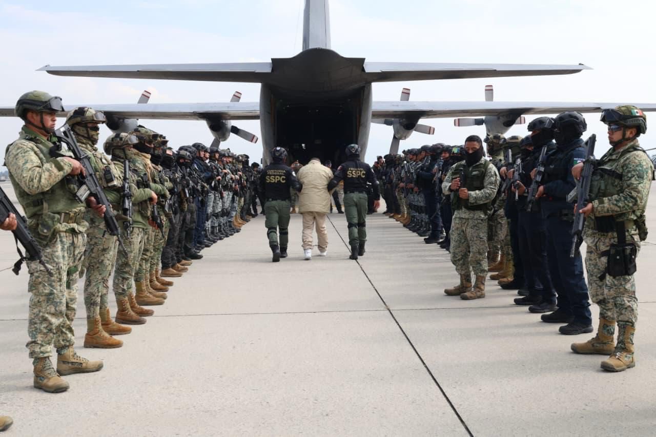 Revelan lista de los 37 capos del narco enviados en el tercer grupo a EU